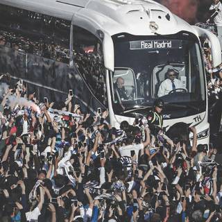 Real Madrid bus wallpaper
