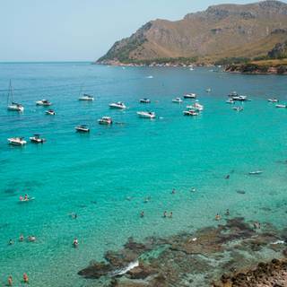 Beach 8k Android wallpaper