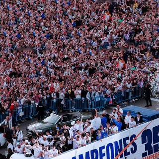 Real Madrid bus wallpaper