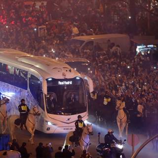Real Madrid bus wallpaper