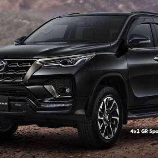 Fortuner Land Cruiser wallpaper
