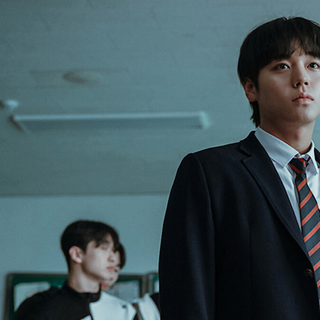 Weak Hero Class 2 wallpaper