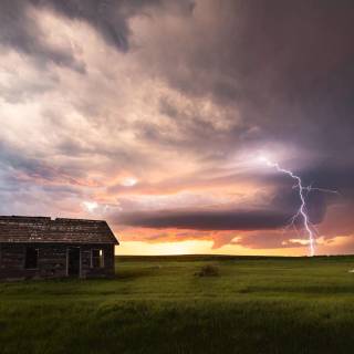 Storm chasing wallpaper