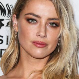 Amber Laura Heard wallpaper