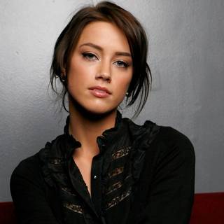 Amber Laura Heard wallpaper