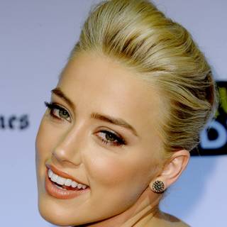 Amber Laura Heard wallpaper