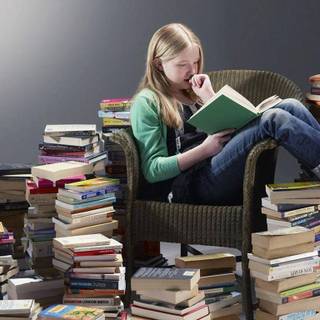 Reading desktop wallpaper
