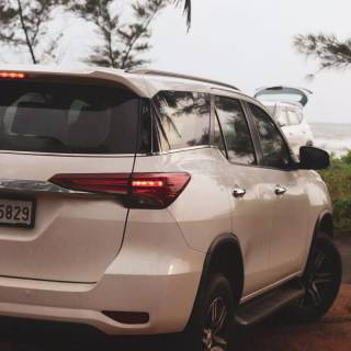 Toyota Fortuner mobile wallpaper