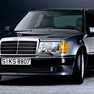 Mercedes-Benz C124 wallpaper