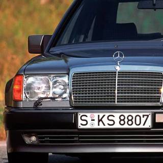 Mercedes-Benz C124 wallpaper