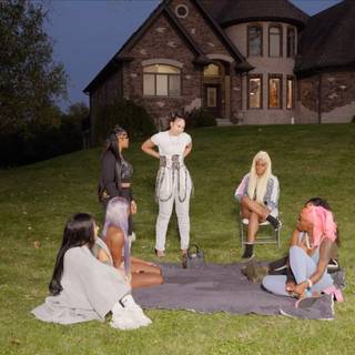 Baddies Midwest wallpaper