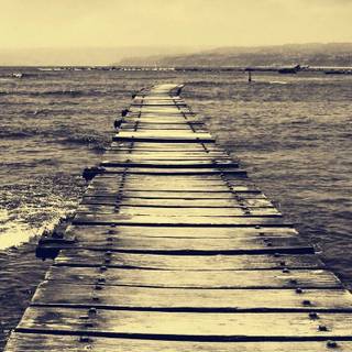 Long screen wallpaper