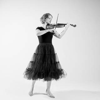 Hilary Hahn wallpaper