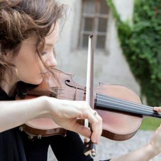 Hilary Hahn wallpaper