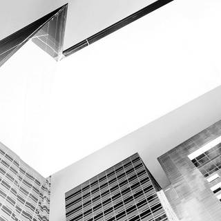 White minimal iPhone wallpaper