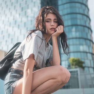 Woman iPhone wallpaper