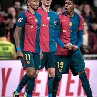 Lamine Yamal 2025 wallpaper