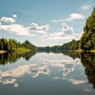 River desktop wallpaper