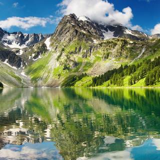 River desktop wallpaper