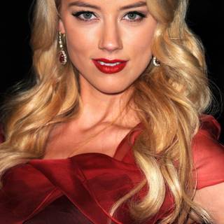 Amber Heard mobile wallpaper