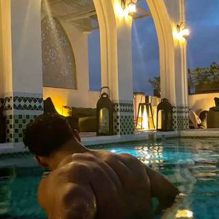 Luxury couple wallpaper