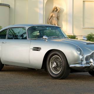 Aston Martin James Bond wallpaper