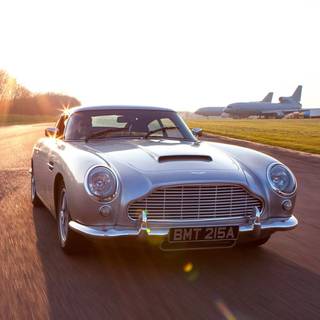 Aston Martin James Bond wallpaper