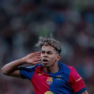 Lamine Yamal 2025 wallpaper