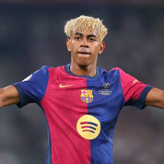 Lamine Yamal 2025 wallpaper