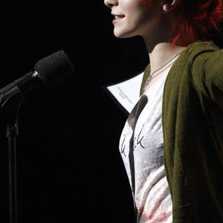 Hayley Williams phone wallpaper