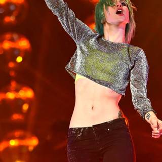 Hayley Williams phone wallpaper