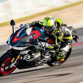 Aprilia RS 660 wallpaper