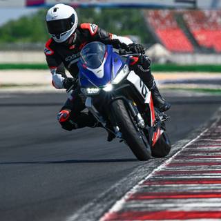 Aprilia RS 660 wallpaper