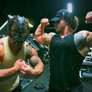 Tren Twins desktop wallpaper