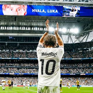 iPhone Luka Modric wallpaper