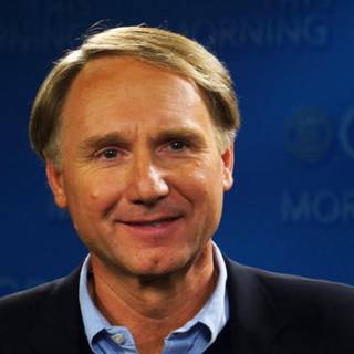 Dan Brown wallpaper