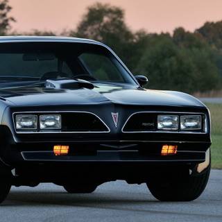 Pontiac iPhone wallpaper