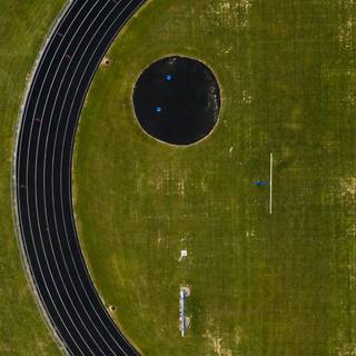 Track and field iPhone wallpaper