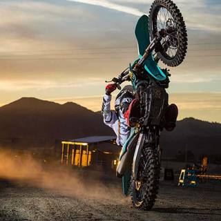 iPhone dirt bike wallpaper