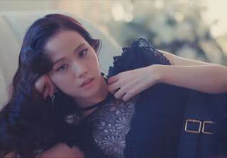 Blackpink Jisoo desktop wallpaper