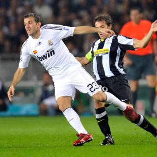 Rafael van der Vaart wallpaper