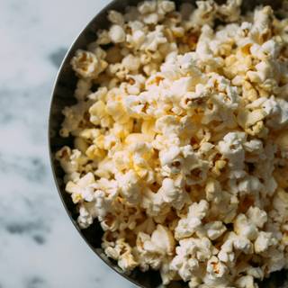 Popping popcorn wallpaper