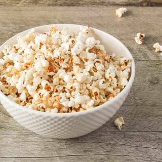 Popping popcorn wallpaper