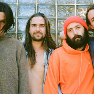 Adrianne Lenker computer wallpaper