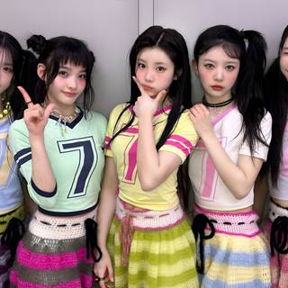 Illit desktop wallpaper