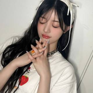 Minju Illit wallpaper