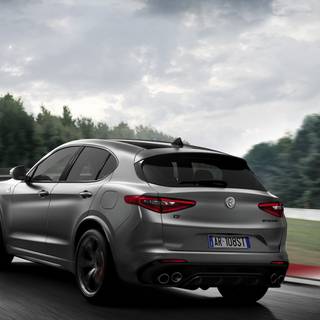 Alfa Romeo Stelvio wallpaper