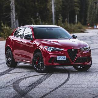 Alfa Romeo Stelvio wallpaper