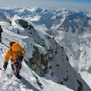 Mountain climbers wallpaper