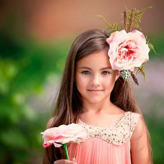 Flower girl desktop wallpaper